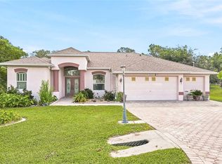 8206 Nightingale Rd, Weeki Wachee, FL 34613