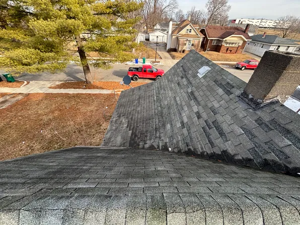 835 E Whitmer St, Decatur, IL 62521