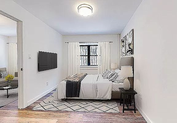 5th image of 169 W 228th St #3C
