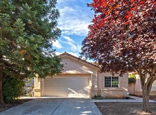 2043 E Eclipse Ave, Fresno, CA 93720