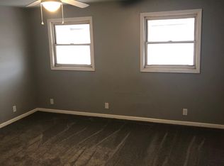 23 Pine St, Natrona Heights, PA 15065