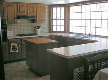 5th image of 110 Foxwood Dr