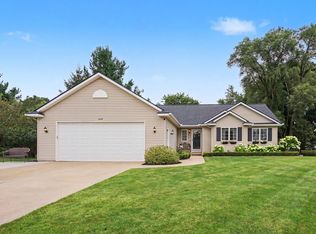 10327 Sara Mae Dr, Zeeland, MI 49464