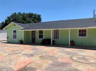 526 E Witcher Ln, Houston, TX 77076