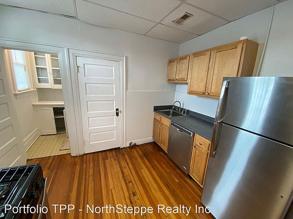4th image of 1430 Neil Ave #1436-09