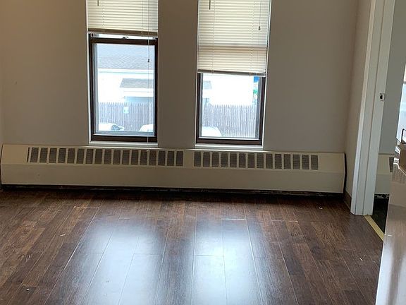 3rd image of 850 Broadway APT 14