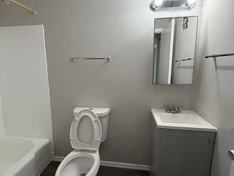 Unit Photo
