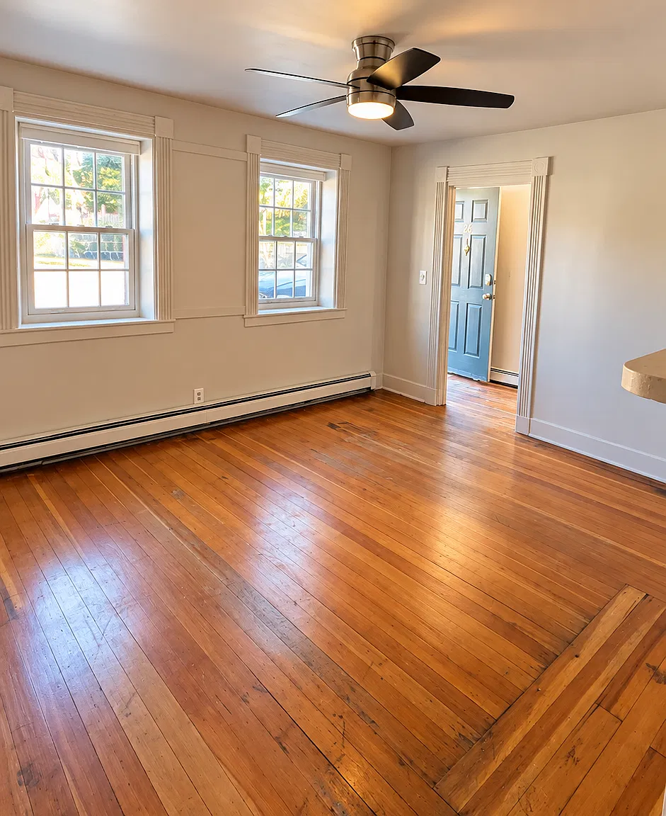 3 bed, 1100 sqft, $2,199 — Photo 4