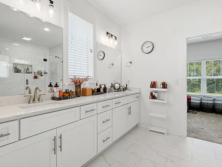 2049 Chestnut Oak Trl — Photo 35