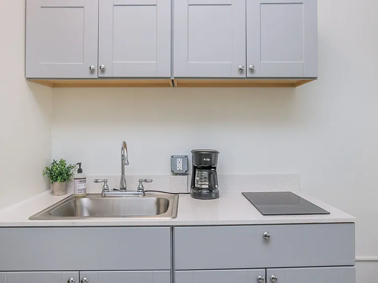 Flats at Vine Street — Photo 26