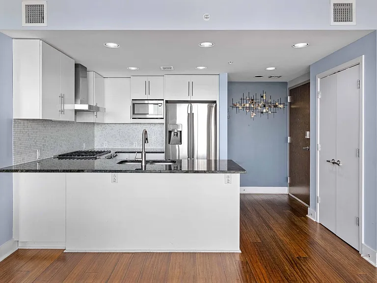 300 Bowie St #1808 — Photo 7