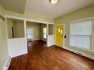 216 S Manhattan Ave, Manhattan, KS 66502