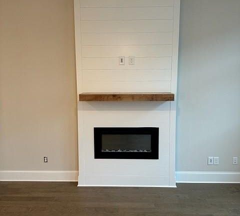 5th image of 126 Batten Board Way