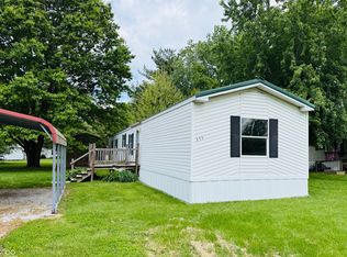 355 Gentlemen Pl, Cloverdale, IN 46120