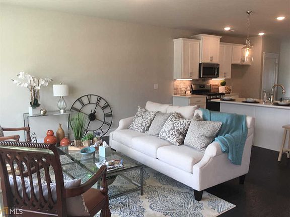 3rd image of 187 Panther Point Ln
