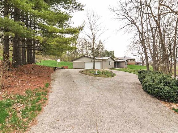 3rd image of 57 Knoll Crest Ct