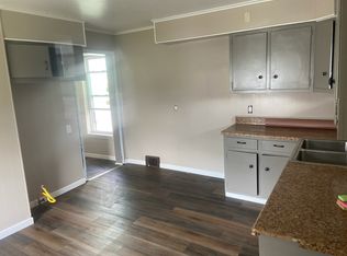 471 7th St, Donora, PA 15033