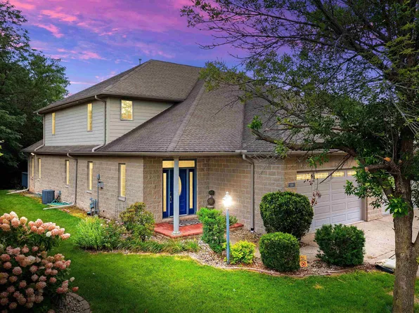 11214 N Oakwood Dr, Peoria, IL 61615