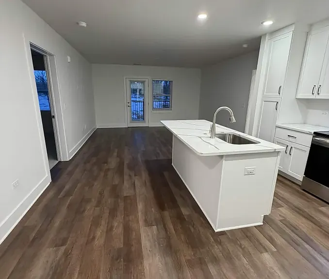 9 Woodlake Blvd #313 — Photo 8