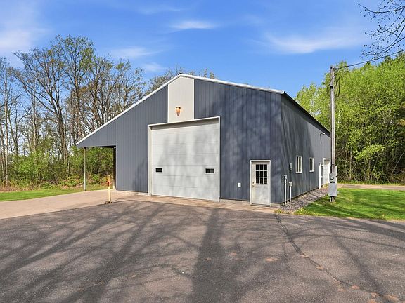 3rd image of 15419 Twin Lakes Rd