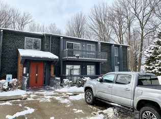 6231 Hidden Creek Dr UNIT 236, Lorain, OH 44053