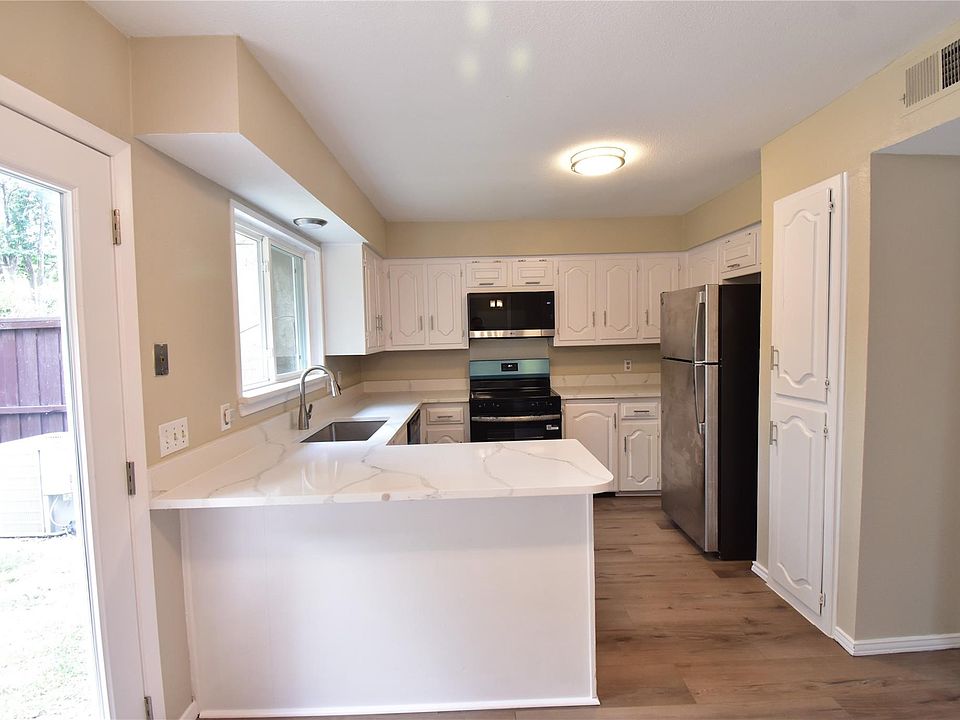 1st image of 14335 Haymeadow Cir