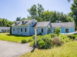 8 Smith St, Townsend, MA 01469