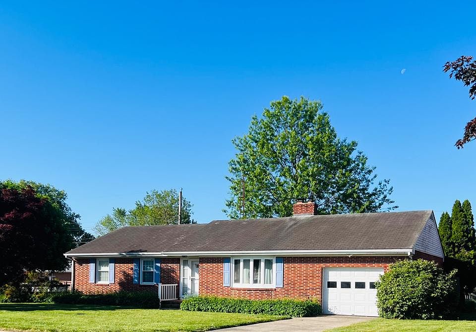 1st image of 321 Tyler Ln