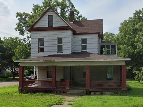 701 S Bluff Blvd #2, Clinton, IA 52732