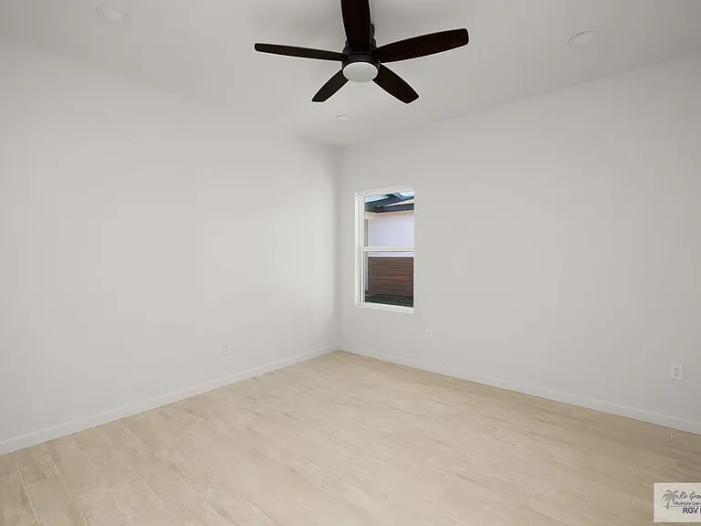 3516 Hidalgo St #B-2 — Photo 8