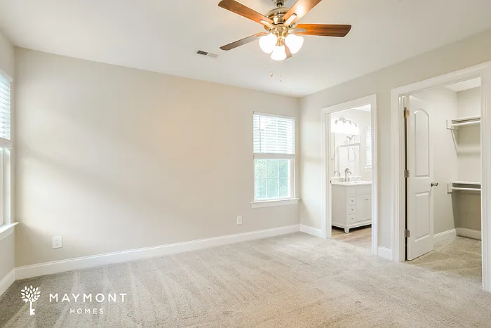 503 E Cloninger St — Photo 8