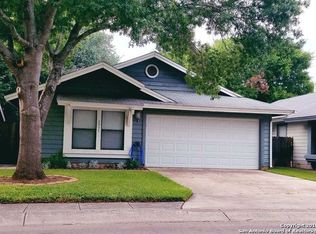 3935 Chimney Springs Dr, San Antonio, TX 78247
