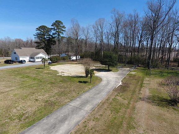 3rd image of 103 Wadsworth Ln