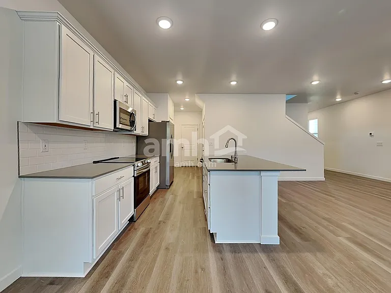 9836 Kai Jurcevic Ave — Photo 4