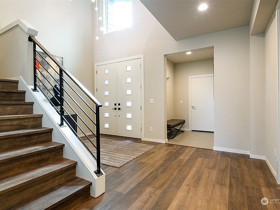 3rd image of 33689 Walnut Avenue SE