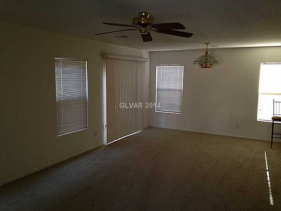 4th image of 516 Taunton St