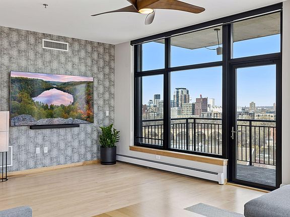 3rd image of 1120 S 2nd St APT 901