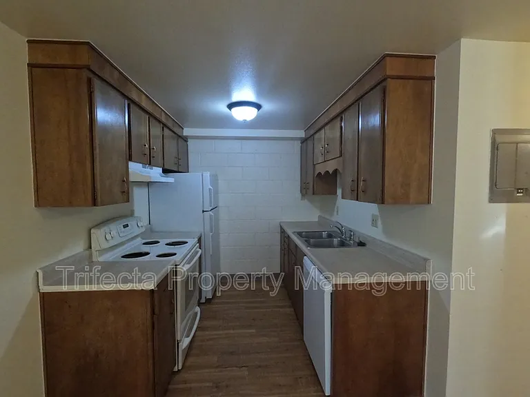 1100 Hays St #10 — Photo 9
