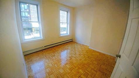 5th image of 556 Court St #1