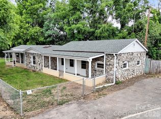 492 Riverbend St, Waynesville, NC 28786