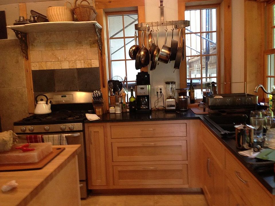 2nd image of 210 Smarts Hill Rd