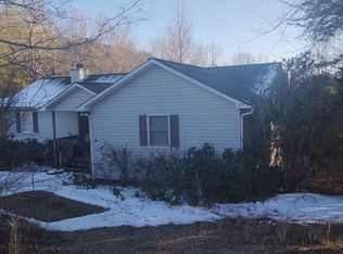 676 Hillside Dr, Warne, NC 28909