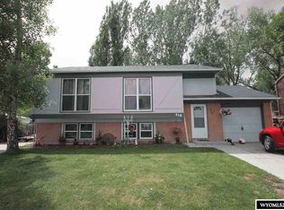418 Pinnacle Dr, Riverton, WY 82501