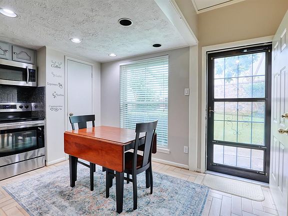 3rd image of 14715 Barryknoll Ln APT 146