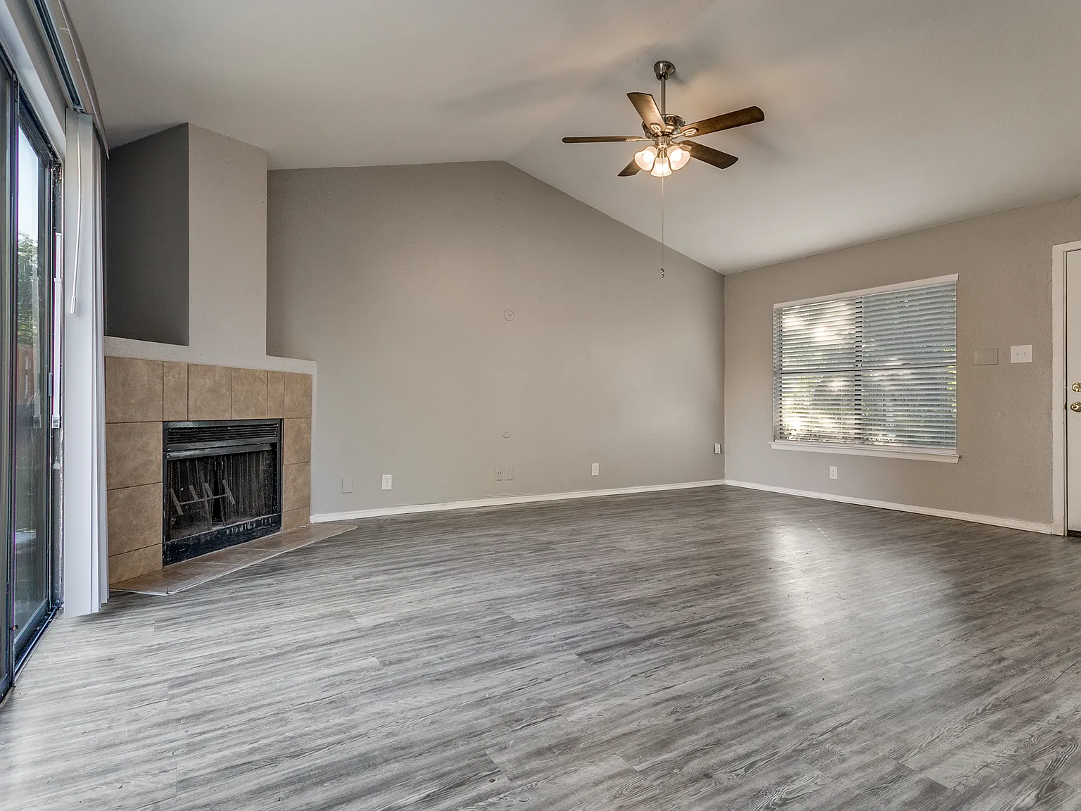 4 bed, 1900 sqft, $1,525 — Photo 4