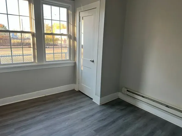 20 W Pitman St #20, Penns Grove, NJ 08069
