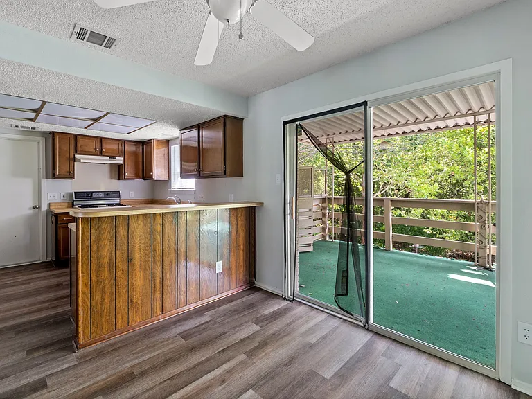 11809 Eubank Dr — Photo 8