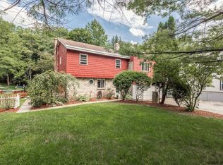 135 Brookside Ave, Amsterdam, NY 12010