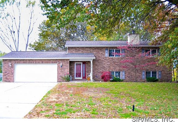 2nd image of 803 Meadow Brook Dr