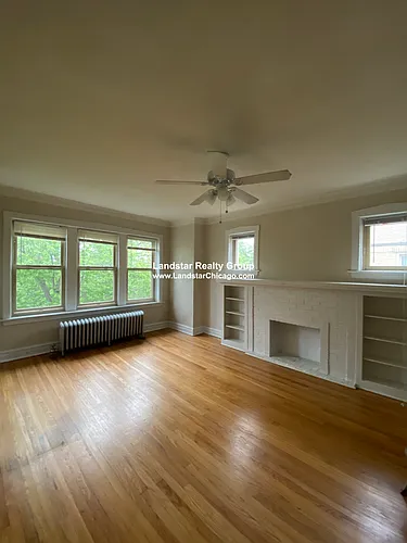 2956 W Belle Plaine Ave Photo 1